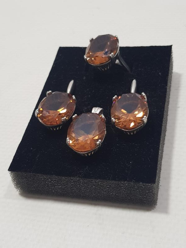 ZULTANİT TAŞLI GÜMÜŞ TAKI SETİ