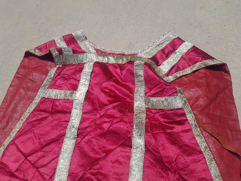 OSMANLI DÖNEMİ RUM İŞİ İPEK PAPAZ ELBİSESİ