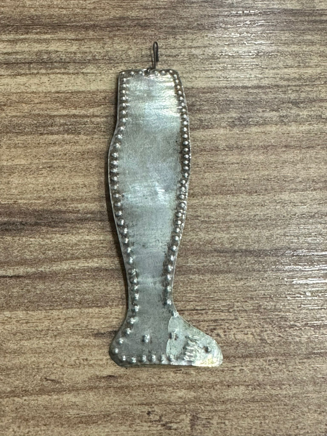 OSMANLI DÖNEMİ RUM İŞİ AYAK FORMLU GÜMÜŞ İKONA ADAKLIĞI