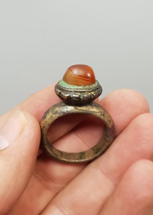 SÜLEYMANİYE AKİĞİNDEN MAMUL SÜMBÜLLÜ TARİKATINA AİT DERVİŞ YÜZÜĞÜ