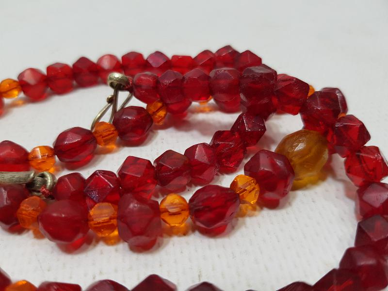 OSMANLI DÖNEMİ BEYKOZ CAM GERDANLIK