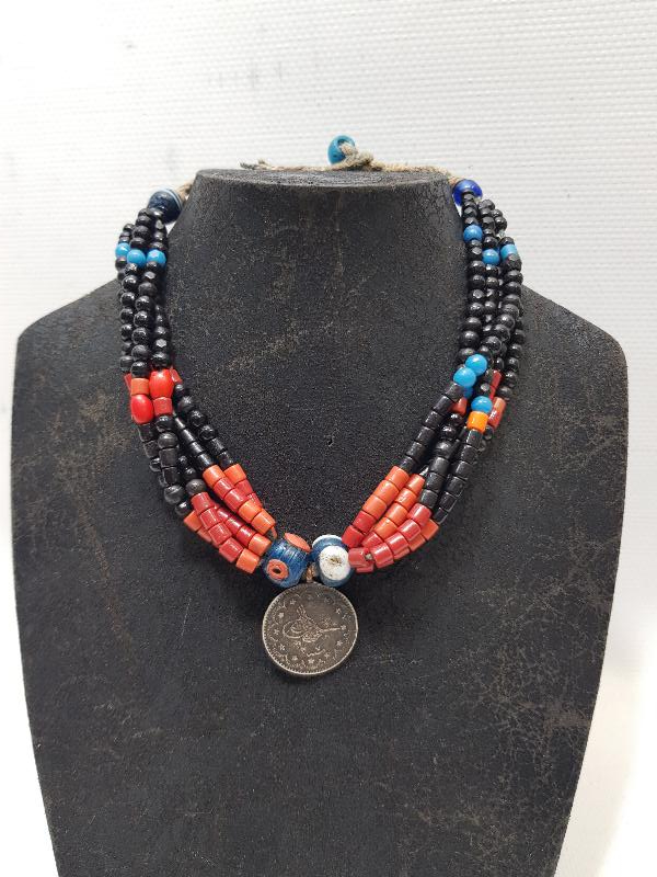 OSMANLI GÜMÜŞ PARALI MERCAN TAŞLI GERDANLIK