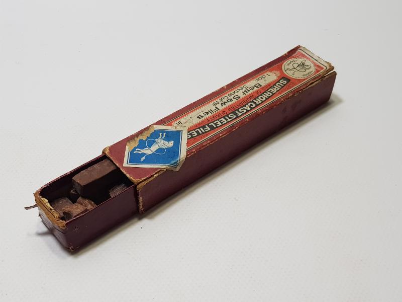 ANTİKA ORJİNAL KUTUSUNDA MÜHÜR MUMLARI