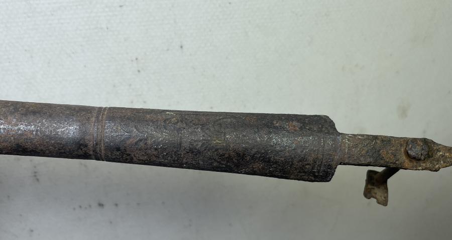 ALAY BOZAN FORMUNDA YAPILMIŞ ÜZERİ İŞLEMELİ OSMANLI DÖNEMİ PİŞTOV NAMLUSU