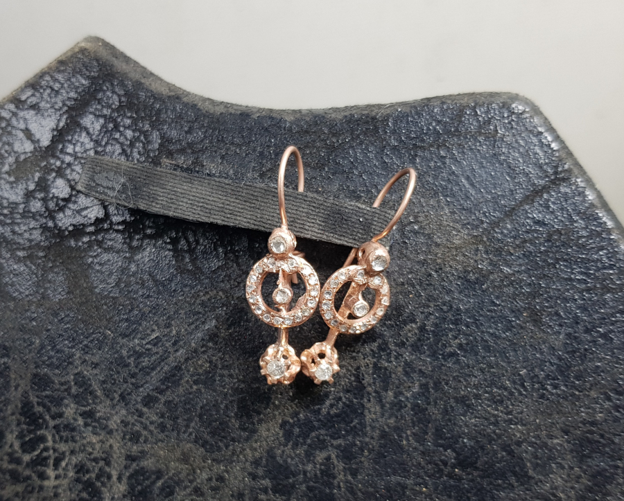 ELMAS TAŞLI ÖZEL YAPIM KÜPE