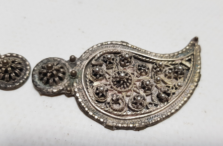 GÜHERZE İŞÇİLİKLİ OSMANLI DÖNEMİ BÜYÜK BOY ÇİFT CEPKEN DÜĞMESİ