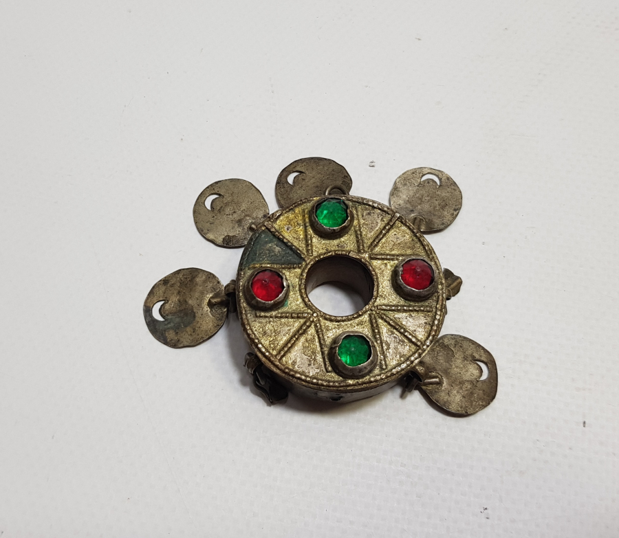 GÜMÜŞ APLİKLİ VE AHŞAP ÜZERİ BONCUK İŞLİ ÇOK NADİR OSMANLI DÖNEMİ HİLALLİ KİRMAN AĞIRŞAĞI