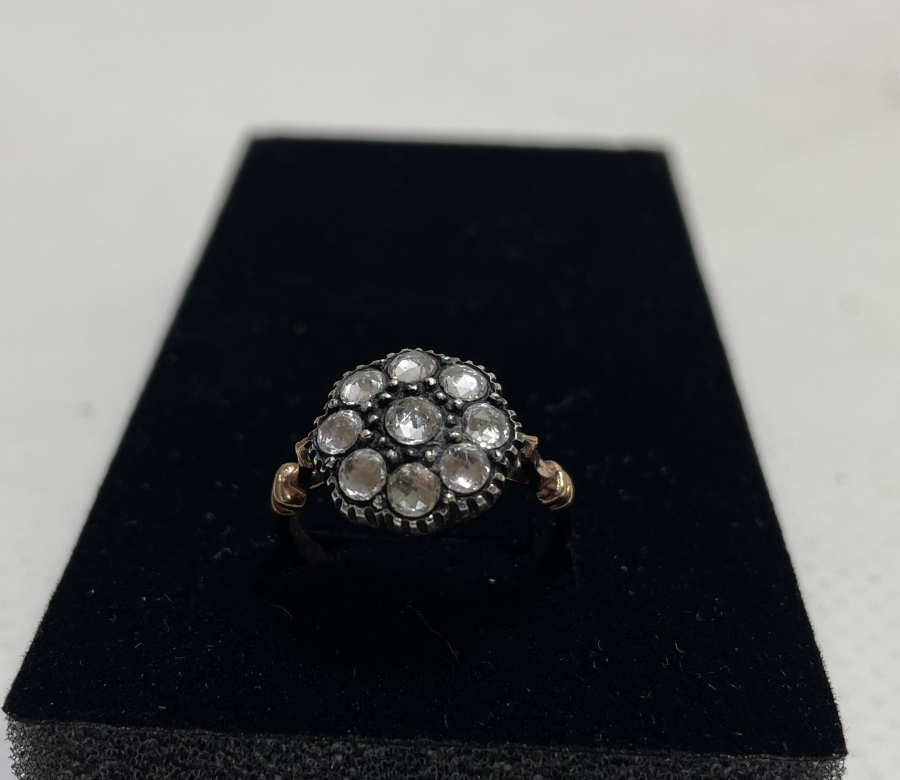 İRİ TAŞLI ÖZEL YAPIM ALTIN MONTÜRLÜ ELMAS YÜZÜK