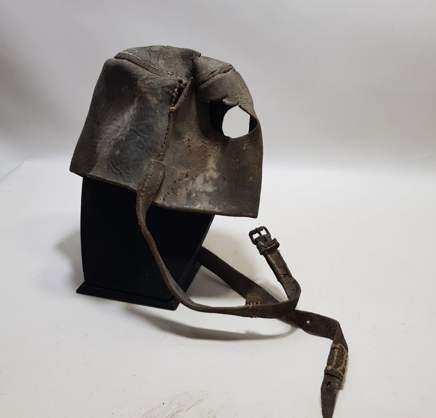 OSMANLI DÖNEMİ ÇOK NADİR DERİ CELLAT MASKESİ