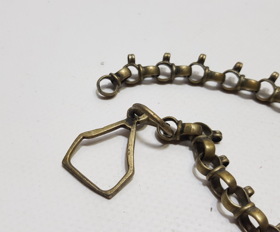 OSMANLI DÖNEMİ NADİR FORMDA PİRİOR CEP SAATİ KÖSTEĞİ