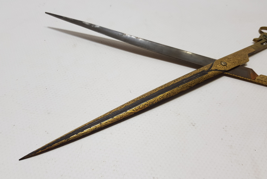 OSMANLI DÖNEMİ SAPINDA YA FETTAH YAZILI İKİ TARAFI ALTIN ÇAKMA İŞÇİLİKLİ NADİR HATTAT MAKASI