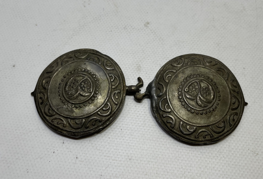 OSMANLI DÖNEMİ ÜZERİNDE DENİZCİ ÇIPASI GÖRSELİ BULUNAN KABARTMA İŞÇİLİKLİ BURSA İŞİ GELİN KEMERİ