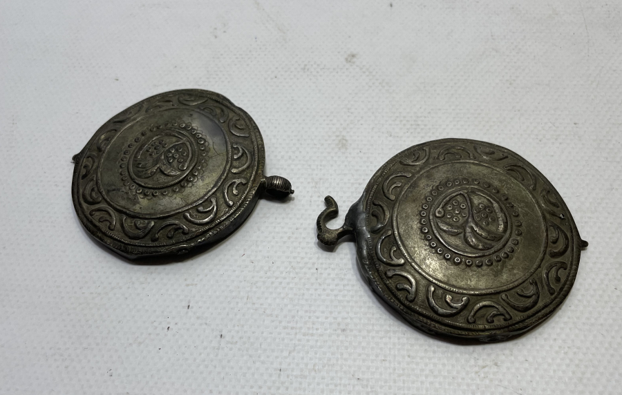 OSMANLI DÖNEMİ ÜZERİNDE DENİZCİ ÇIPASI GÖRSELİ BULUNAN KABARTMA İŞÇİLİKLİ BURSA İŞİ GELİN KEMERİ