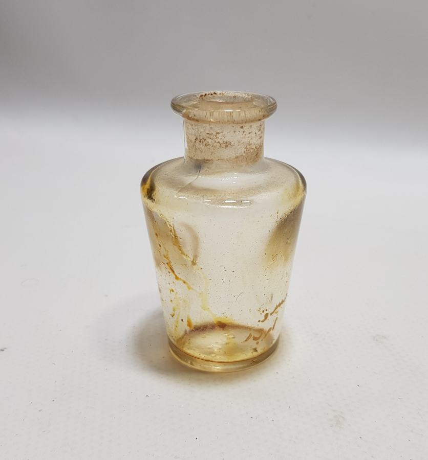 ÜZERİ AY YILDIZLI VE OSMANLICA YAZILI ÇOK NADİR BEYKOZ ŞİŞE