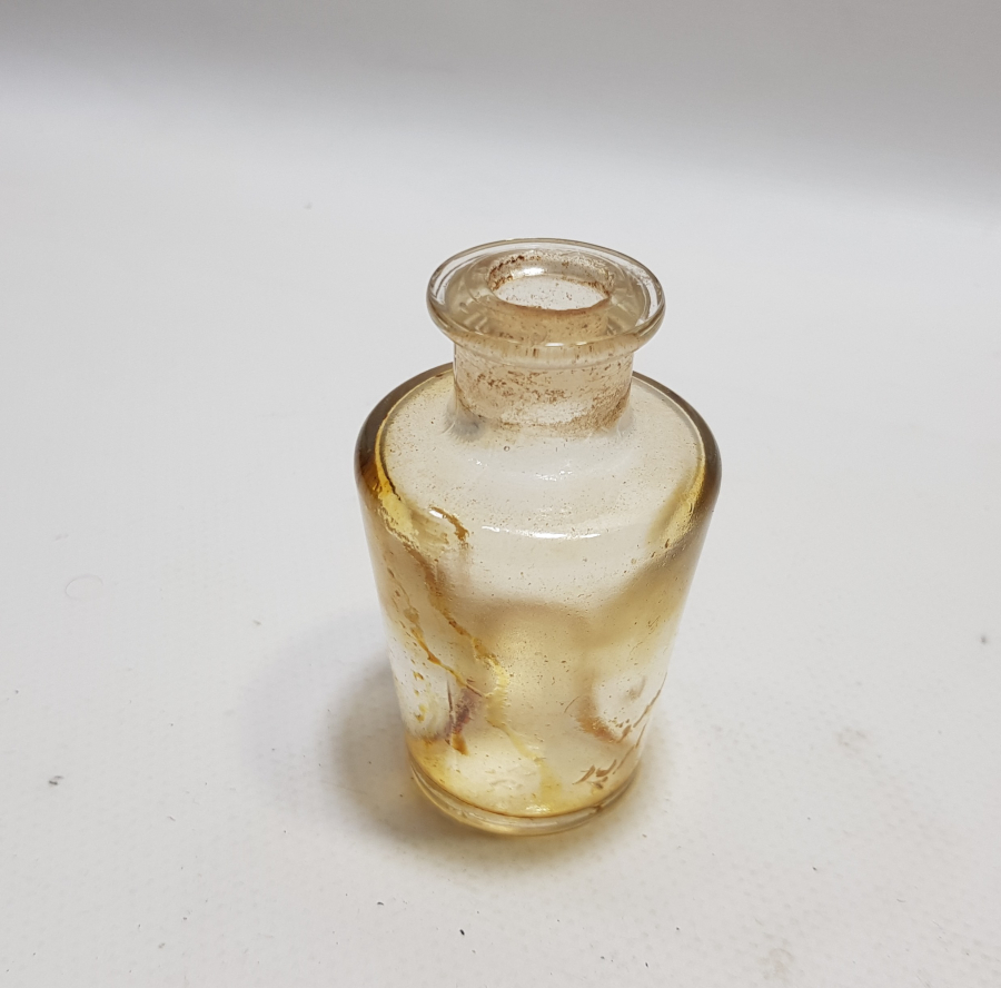 ÜZERİ AY YILDIZLI VE OSMANLICA YAZILI ÇOK NADİR BEYKOZ ŞİŞE