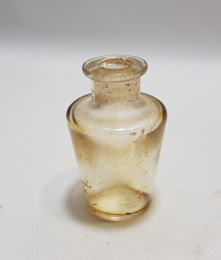 ÜZERİ AY YILDIZLI VE OSMANLICA YAZILI ÇOK NADİR BEYKOZ ŞİŞE