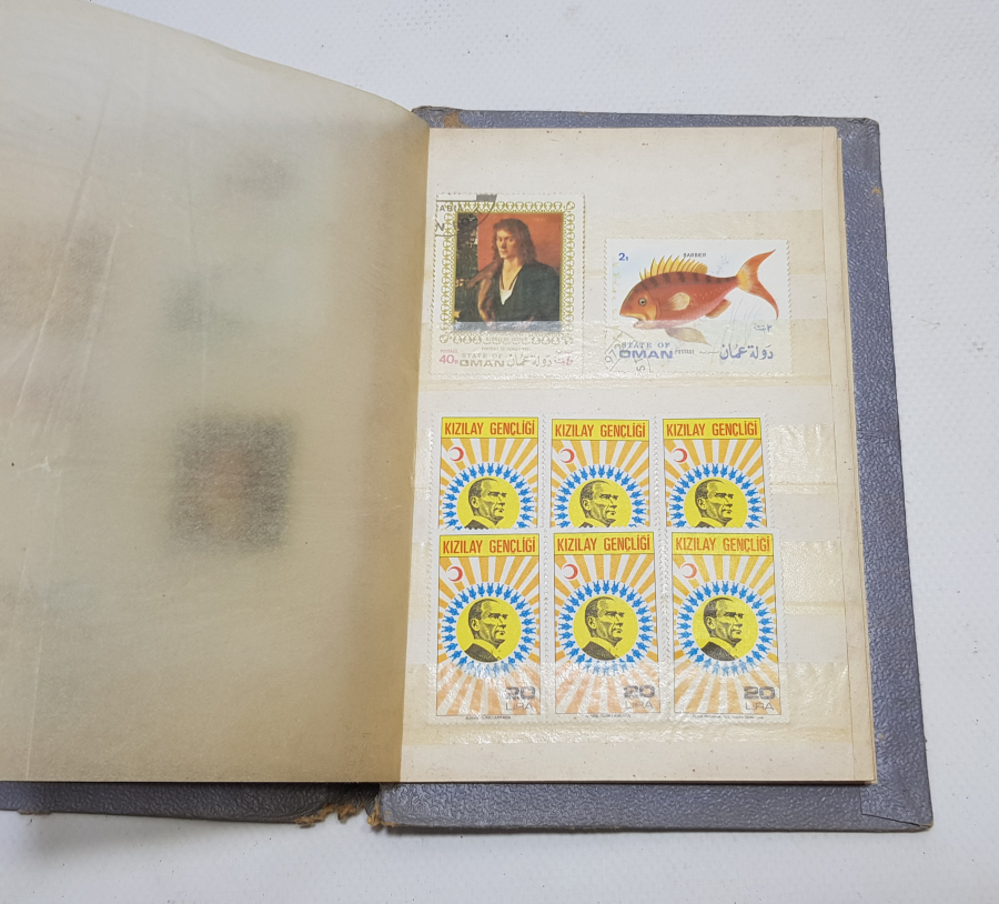 YERLİ VE YABANCI PULLARDAN OLUŞAN ANTİKA PUL ALBÜMÜ