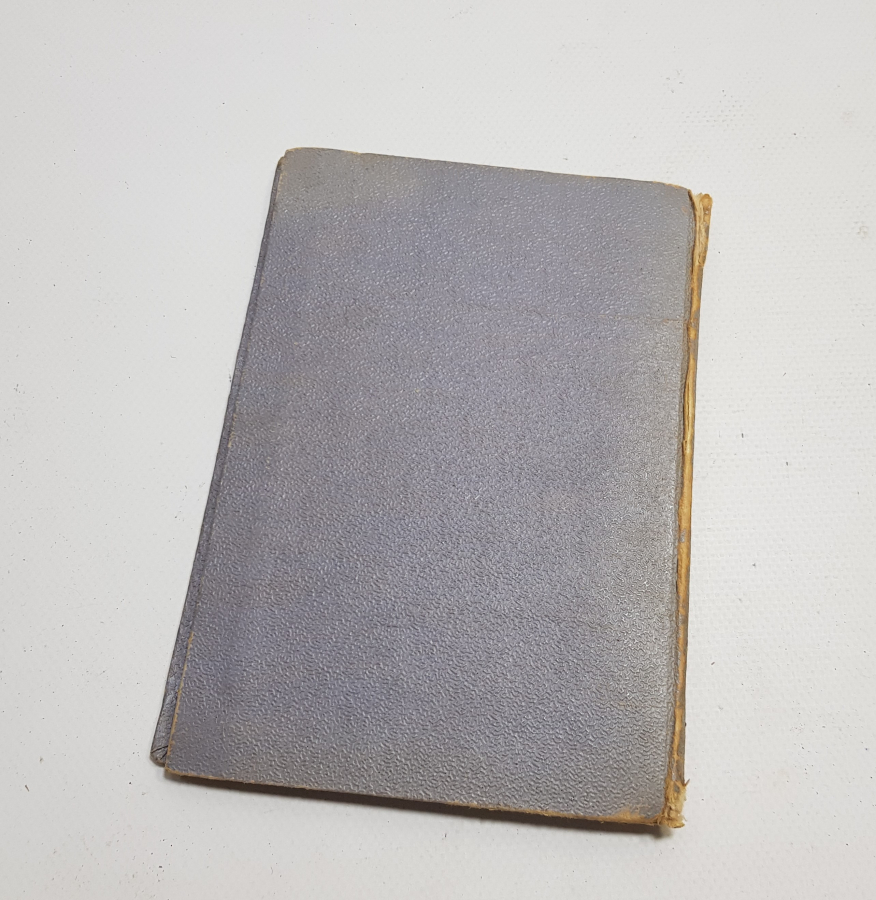 YERLİ VE YABANCI PULLARDAN OLUŞAN ANTİKA PUL ALBÜMÜ