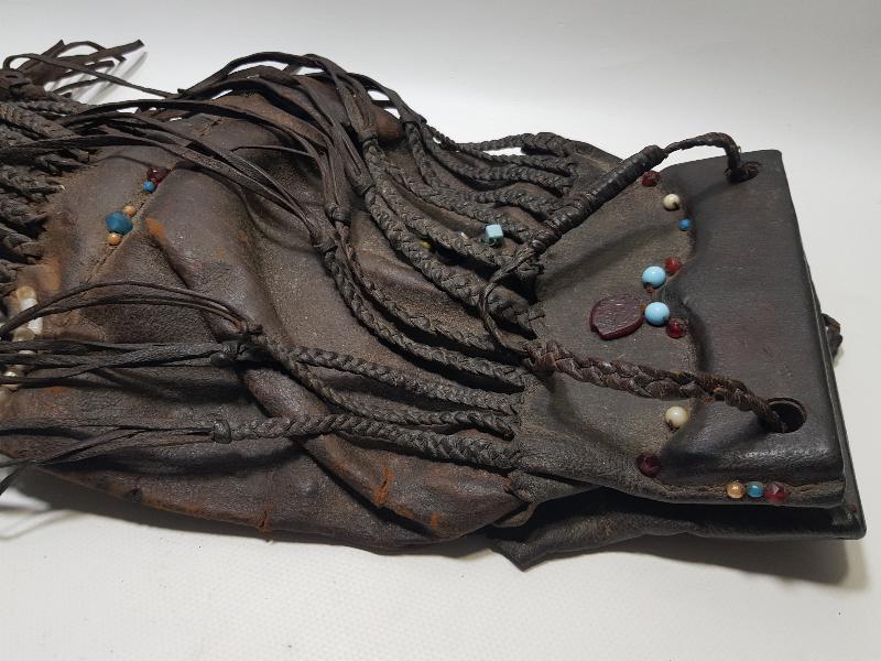 OSMANLI DÖNEMİ TEKKE İŞİ DERİ AVCI ÇANTASI