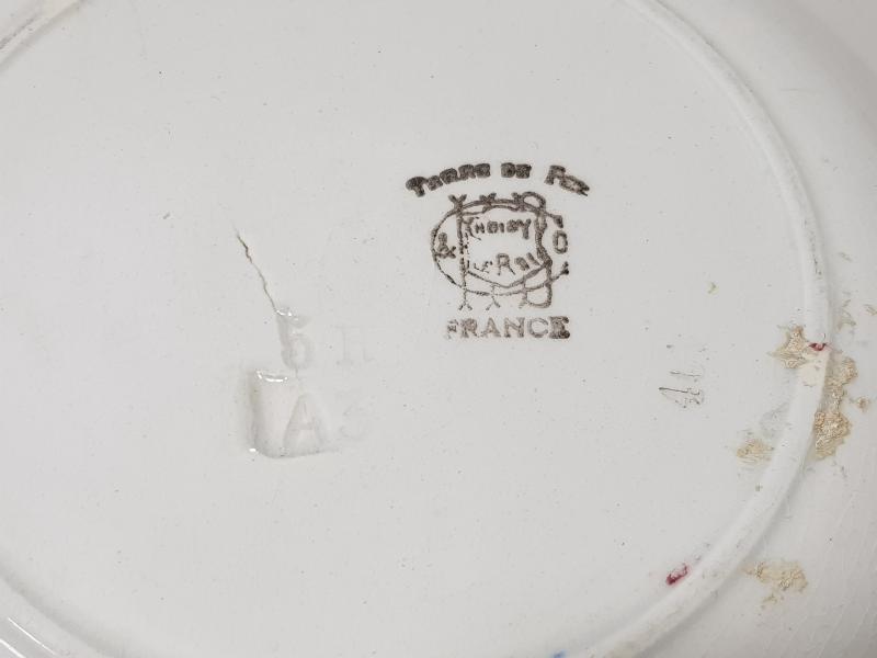 2. MEŞRUTİYET DÖNEMİ AY YILDIZ BAYRAKLARLA SÜSLÜ PORSELEN TABAK