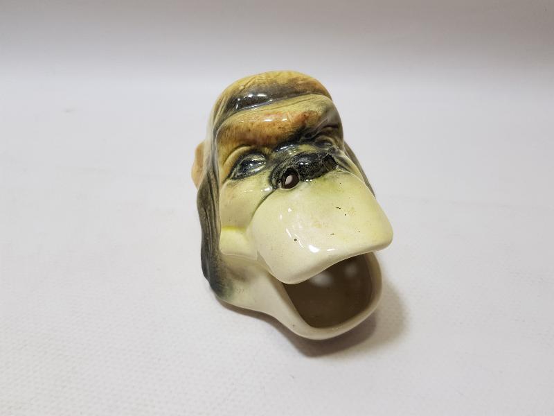 MAYMUN FORMLU SERAMİK KÜL TABLASI