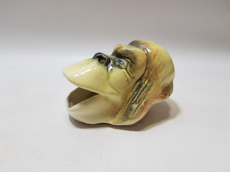 MAYMUN FORMLU SERAMİK KÜL TABLASI