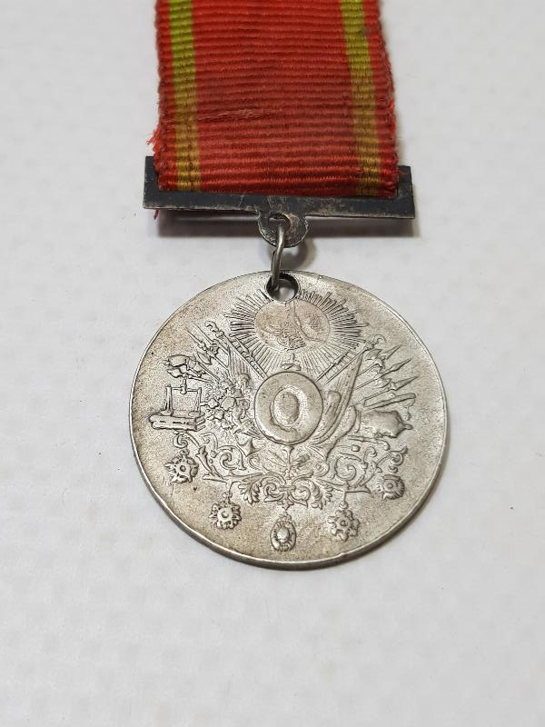 OSMANLI GÜMÜŞ LİYAKAT MADALYASI