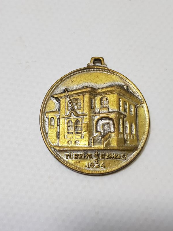 TÜRKİYE İŞ BANKASI ANAHTARLIK LOTU