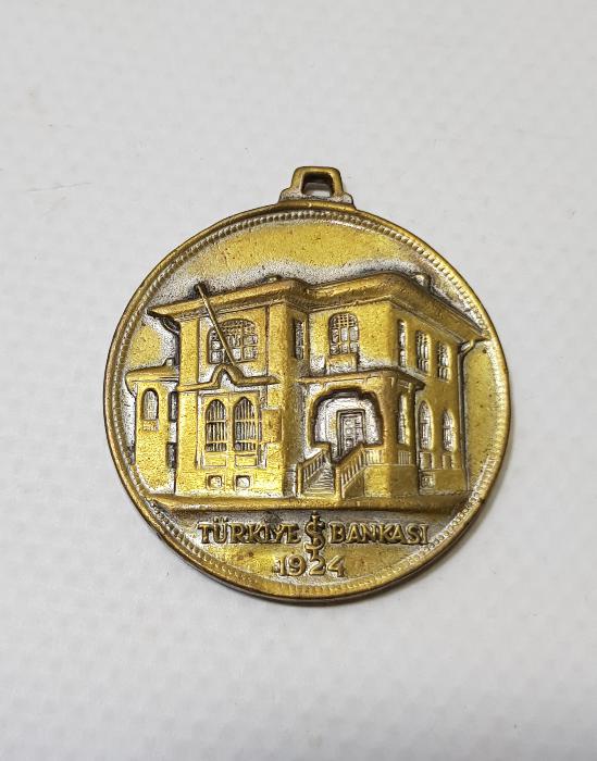 TÜRKİYE İŞ BANKASI ANAHTARLIK LOTU