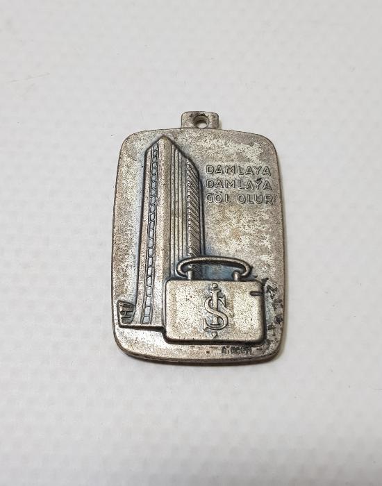 TÜRKİYE İŞ BANKASI ANAHTARLIK LOTU