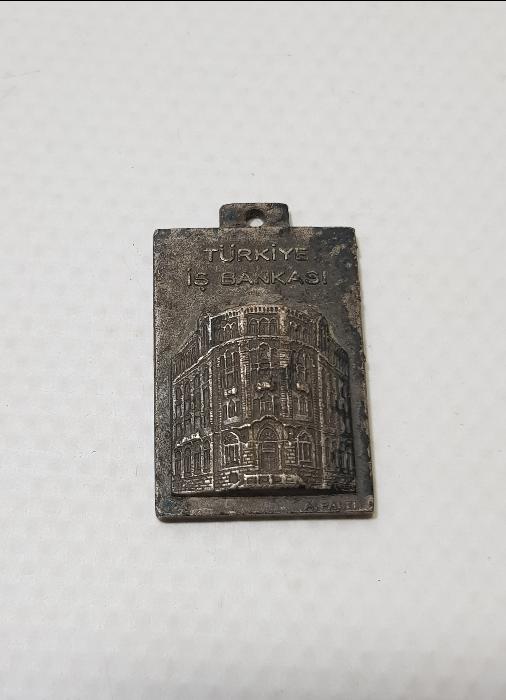 TÜRKİYE İŞ BANKASI ANAHTARLIK LOTU