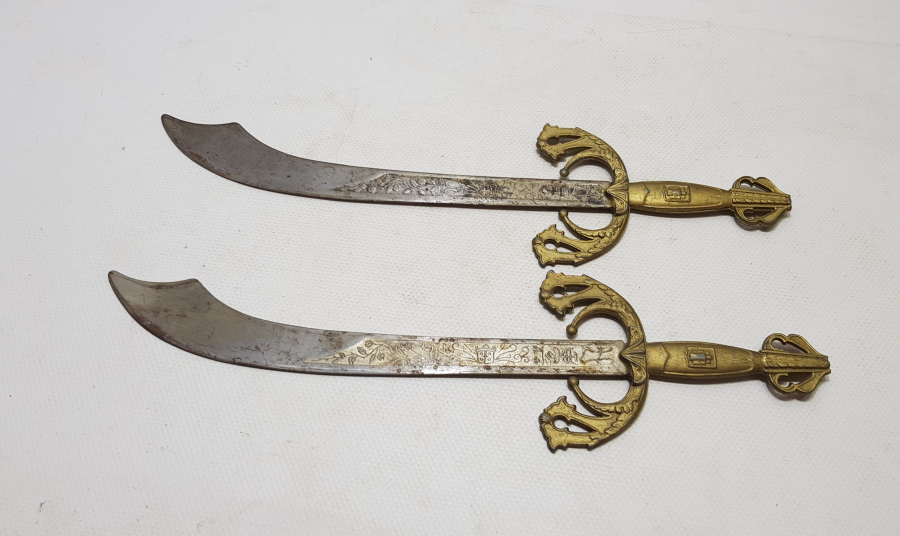 KABARTMA İŞÇİLİKLİ ANTİKA AVRUPA YAPIMI ÇİFT ZARF AÇACAĞI