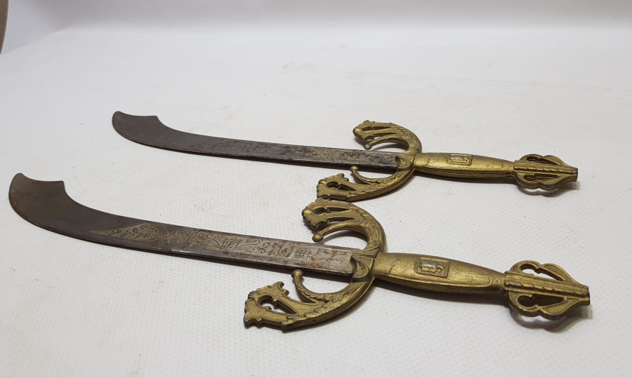 KABARTMA İŞÇİLİKLİ ANTİKA AVRUPA YAPIMI ÇİFT ZARF AÇACAĞI