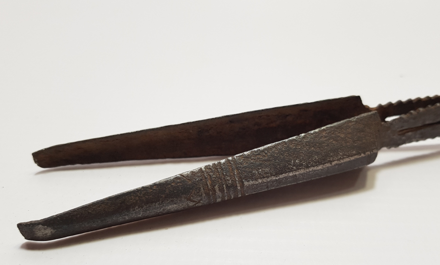 OSMANLI DÖNEMİ ÜZERİ İŞLEMELİ ÇOK NADİR NARGİLE KÖZ MAŞASI