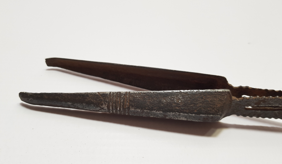 OSMANLI DÖNEMİ ÜZERİ İŞLEMELİ ÇOK NADİR NARGİLE KÖZ MAŞASI