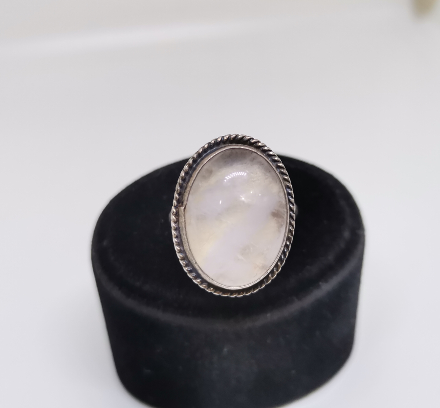 ÖZEL YAPIM DUMANLI KUVARS TAŞLI GÜMÜŞ YÜZÜK