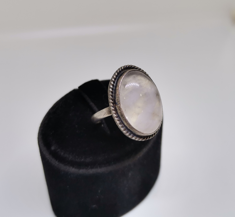 ÖZEL YAPIM DUMANLI KUVARS TAŞLI GÜMÜŞ YÜZÜK