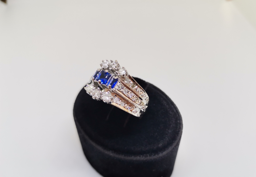 PIRLANTA TAŞLI ÖZEL YAPIM ALTIN YÜZÜK