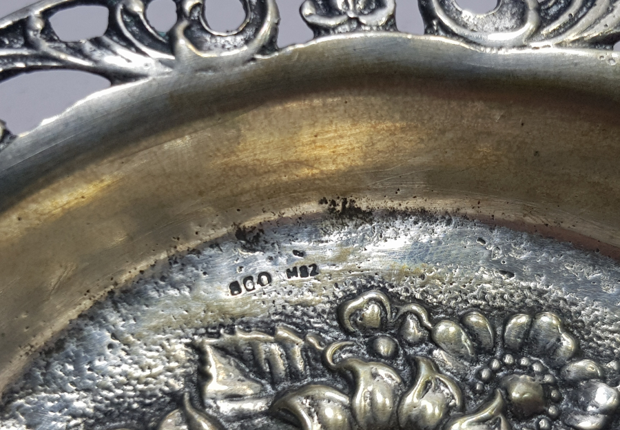 KABARTMA İŞÇİLİKLİ ANTİKA GÜMÜŞ İKRAMLIK