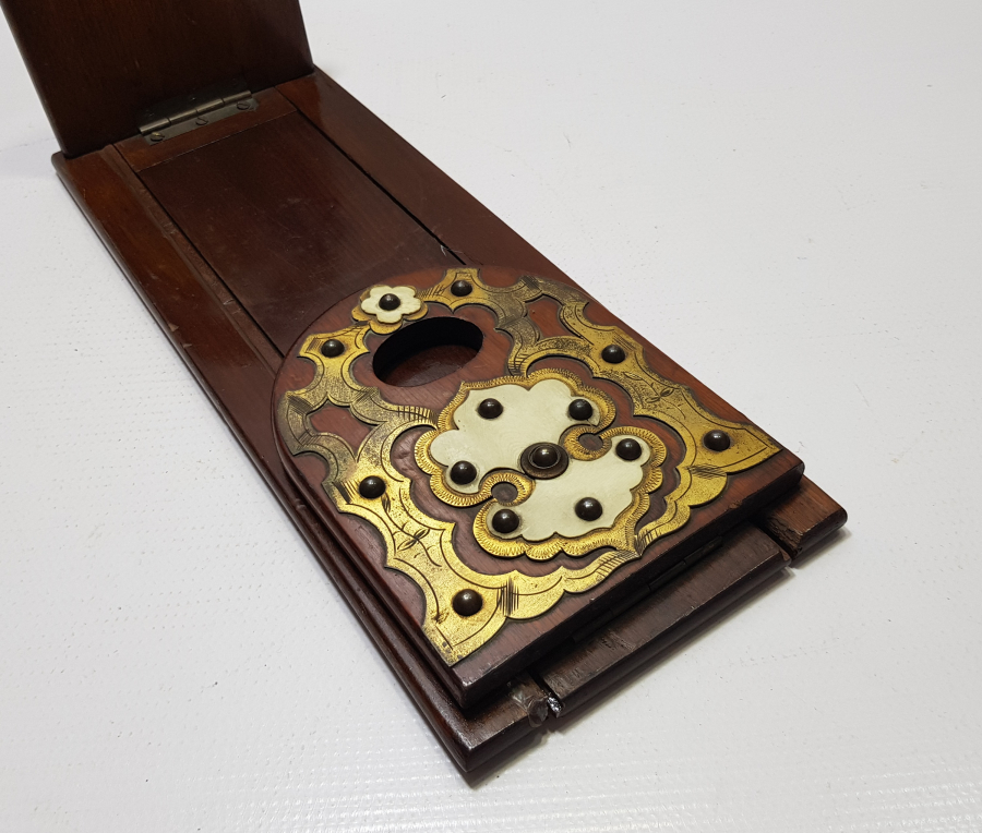 OSMANLI DÖNEMİ AHŞAP ÜZERİ ALTIN VARAKLI METAL VE FİLDİŞİ APLİKLİ ÇOK NADİR MASA ÜSTÜ KİTAPLIĞI