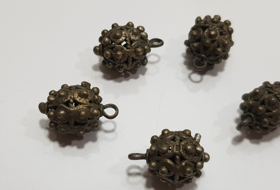 OSMANLI DÖNEMİ TELKARİ İŞÇİLİKLİ ÇOK NADİR KÖSTEK TOPLARI / KOZALARI