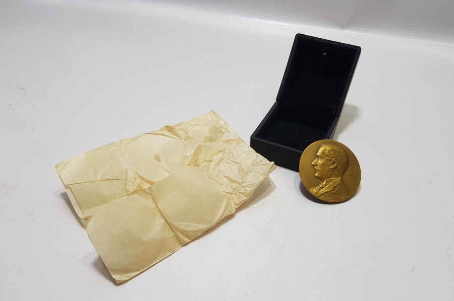 OSMANLICA GAZİ MUSTAFA KEMAL İMZALI BÜYÜK BOY ATATÜRK MADALYON