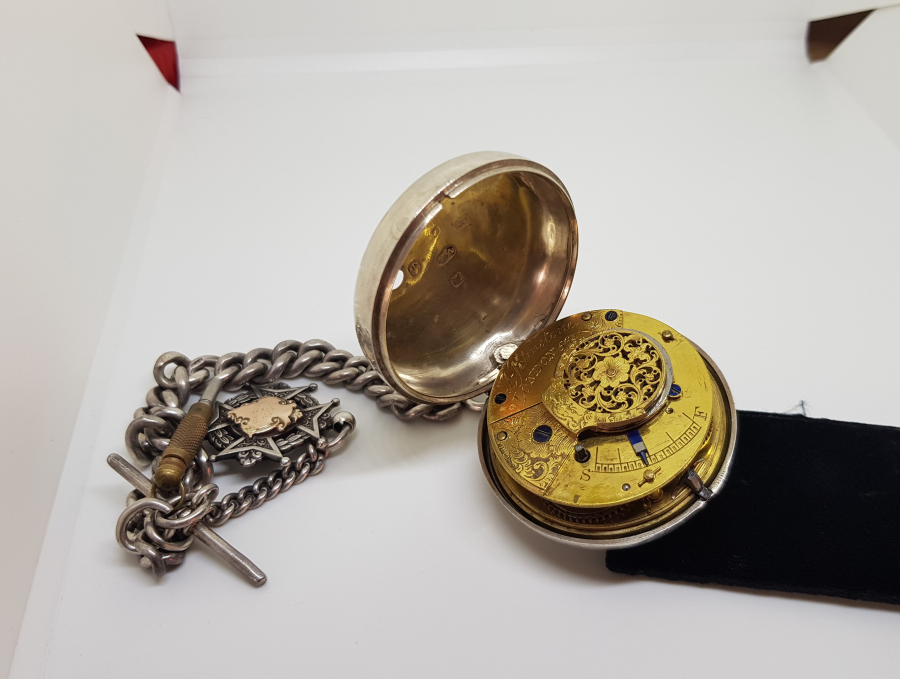 1800 BAŞLARI İNGİLİZ PRİOR CEP SAATİ