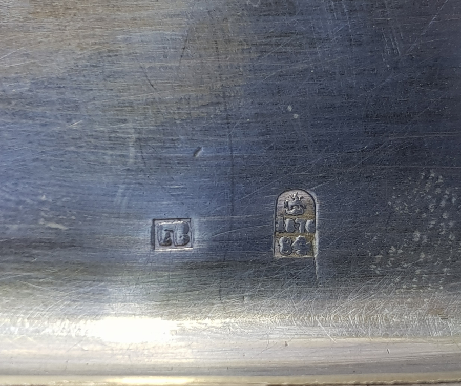 KREMLİN SARAYI GÖRSELLİ VE 1876 TARİHLİ SAVATLI RUS GÜMÜŞ TÜTÜN TABAKASI