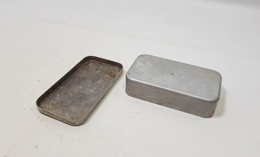 1. DÜNYA SAVAŞI DÖNEMİ 10. SAHRA KOĞUŞU YAZILI ÇOK NADİR TIBBİ ALET KUTUSU