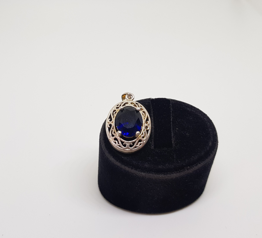 DOĞAL TAŞLI ANTİKA GÜMÜŞ KOLYE UCU