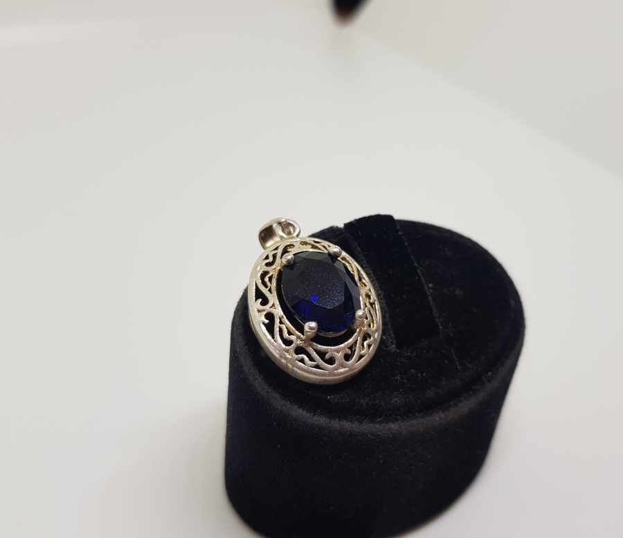 DOĞAL TAŞLI ANTİKA GÜMÜŞ KOLYE UCU