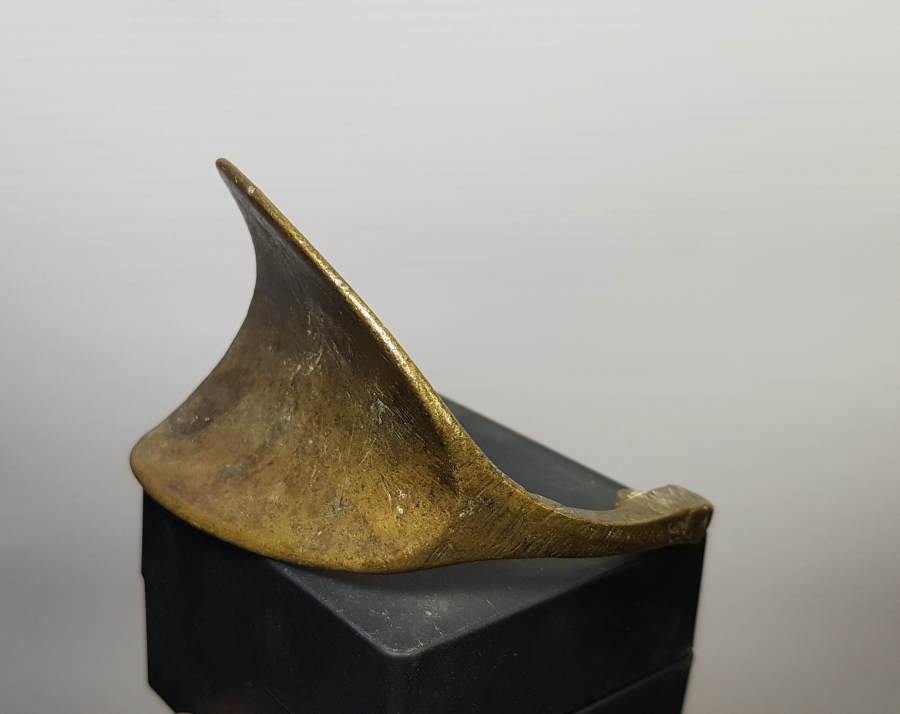 ANTİKA PİRİNÇ KERATA