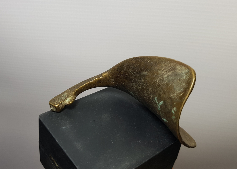 ANTİKA PİRİNÇ KERATA