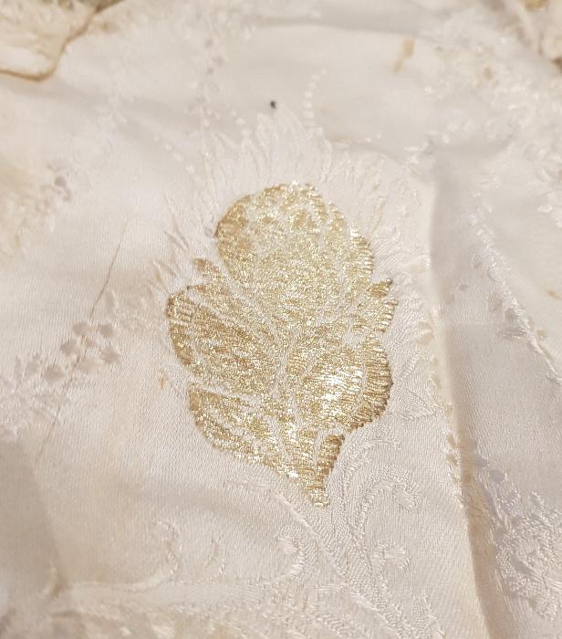 OSMANLI DÖNEMİ ALTIN SIRMA İŞÇİLİKLİ NİŞAN ELBİSESİ